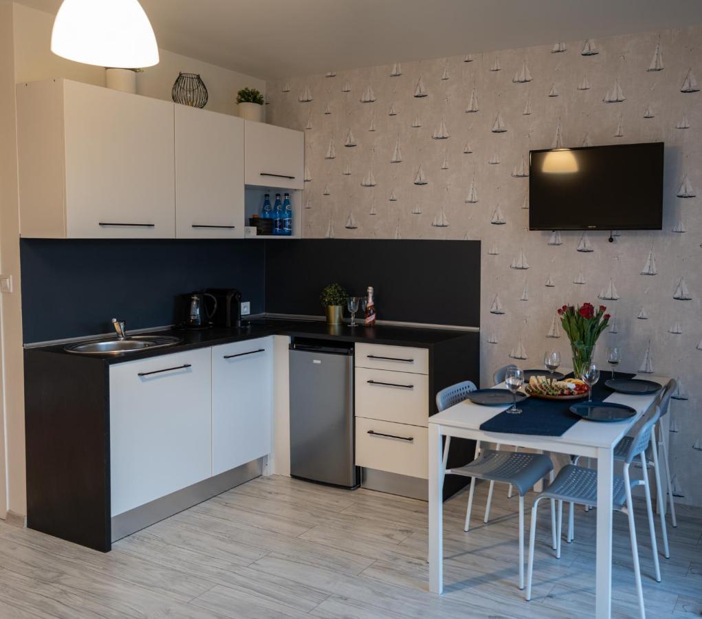 Karwia Marina Apartamenty Exterior foto
